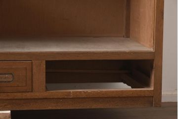 アンティーク家具　和製アンティーク　昭和中期　味わい深い雰囲気漂う戸棚(収納棚、キャビネット)(R-043449)