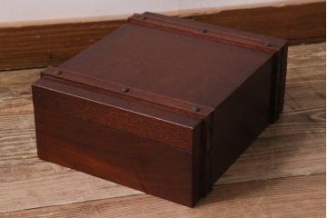 中古　民芸家具　家紋入り　小物収納に便利な木製の収納箱(R-043458)