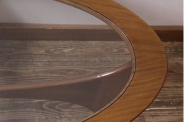 ヴィンテージ家具　北欧ビンテージ　G-plan(ジープラン)　チーク材　ガラストップのおしゃれなコーヒーテーブル(センターテーブル)(R-043462)