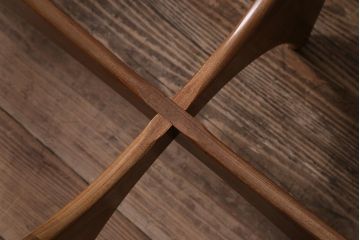 ヴィンテージ家具　北欧ビンテージ　G-plan(ジープラン)　チーク材　ガラストップのおしゃれなコーヒーテーブル(センターテーブル)(R-043462)