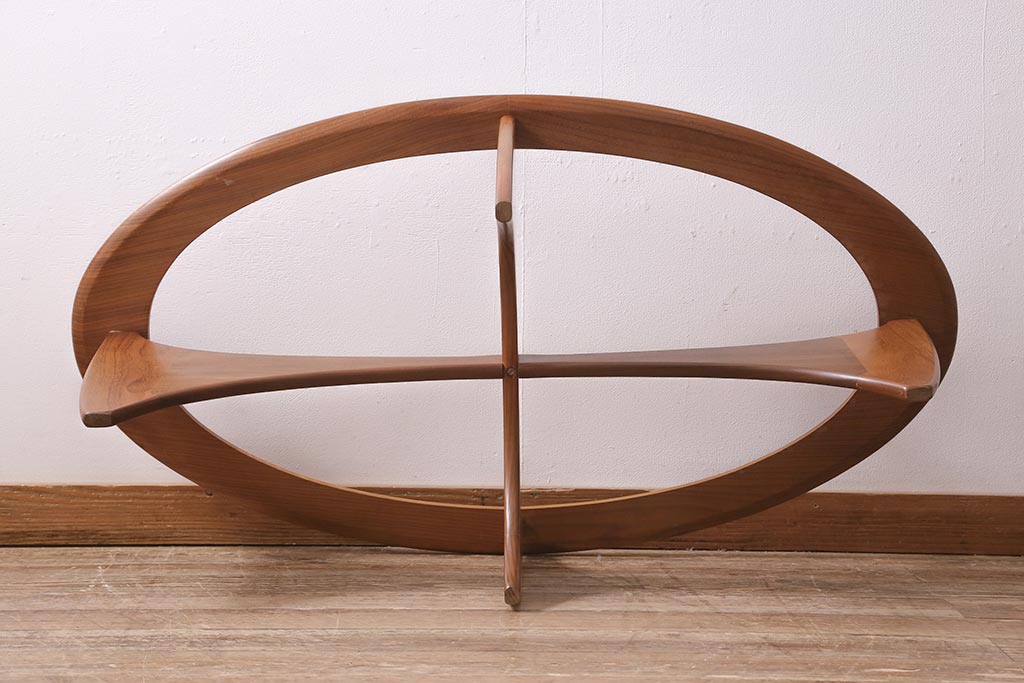 ヴィンテージ家具　北欧ビンテージ　G-plan(ジープラン)　チーク材　ガラストップのおしゃれなコーヒーテーブル(センターテーブル)(R-043462)