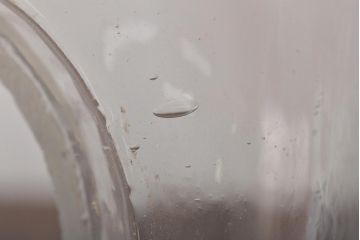 アンティーク雑貨　昭和中期　レトロで可愛らしい蓋付き猫瓶(ガラス瓶)(R-043465)