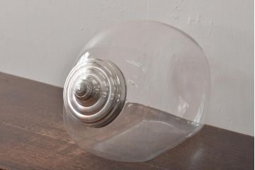 アンティーク雑貨　昭和中期　レトロで可愛らしい蓋付き猫瓶(ガラス瓶)(R-043465)