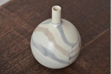 アンティーク雑貨　荒田耕治　笠間焼　墨流一輪差(花瓶、共箱)(R-043470)