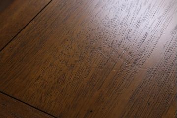 中古美品　DREXEL HERITAGE(ドレクセルヘリテイジ)　Triune(トライユン)シリーズ　クラシカルな佇まいが魅力の電話台(サイドテーブル)(定価約20万円)(R-043477)