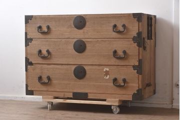 アンティーク家具　3段　新潟産　総桐材　シンプルな重ねの衣装箪笥(引き出し、桐箪笥、桐たんす)(R-043484)