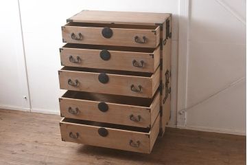 アンティーク家具　5杯　新潟産　総桐材　シンプルな重ねの衣装箪笥(引き出し、桐箪笥、桐たんす)(R-043485)