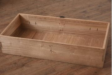 アンティーク家具　5杯　新潟産　総桐材　シンプルな重ねの衣装箪笥(引き出し、桐箪笥、桐たんす)(R-043485)