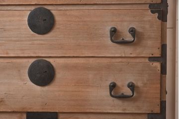 アンティーク家具　5杯　新潟産　総桐材　シンプルな重ねの衣装箪笥(引き出し、桐箪笥、桐たんす)(R-043485)