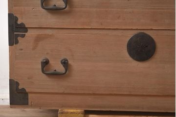 アンティーク家具　5杯　新潟産　総桐材　シンプルな重ねの衣装箪笥(引き出し、桐箪笥、桐たんす)(R-043485)