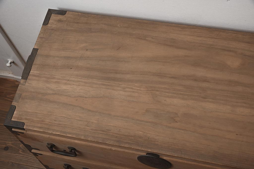 アンティーク家具　5杯　新潟産　総桐材　シンプルな重ねの衣装箪笥(引き出し、桐箪笥、桐たんす)(R-043485)