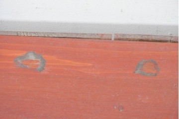 和製アンティーク　漆塗り　丸金具がアクセントの衣装箪笥　(R-043493)