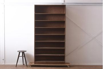 アンティーク家具　和製アンティーク　昭和中期　古い木の質感が味わい深いシンプルな収納棚(オープンラック、下駄箱)(R-043494)