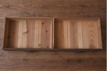 アンティーク家具　大正ロマン香るシンプルなデザインの収納棚(ガラス戸棚、キャビネット)(R-043496)