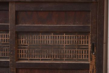 アンティーク家具　和製アンティーク　前面ヒノキ材　落ち着いた雰囲気が魅力の水屋箪笥(重ね戸棚、収納棚、収納箪笥)(R-043500)