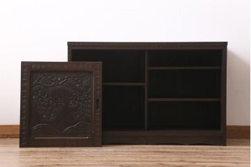 中古　美品　軽井沢彫り　美しい桜の意匠が散りばめられた戸棚(収納棚、キャビネット)(R-043502)
