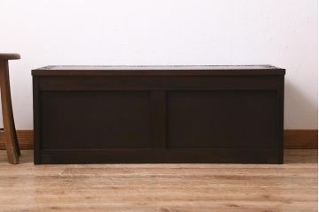 中古　美品　軽井沢彫り　レアな横長サイズ!美しい桜の意匠が目を惹く戸棚(収納棚、キャビネット、テレビ台、ローボード)(R-043503)
