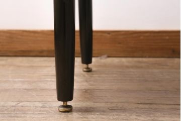 ヴィンテージ家具　北欧ビンテージ　G-PLAN(ジープラン)　BB(Black&Brass)シリーズ　スタイリッシュなセンターテーブル(コーヒーテーブル、リビングテーブル)(R-043506)