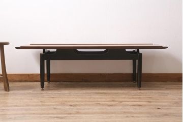 ヴィンテージ家具　北欧ビンテージ　G-PLAN(ジープラン)　BB(Black&Brass)シリーズ　スタイリッシュなセンターテーブル(コーヒーテーブル、リビングテーブル)(R-043506)