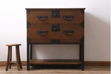 アンティーク家具　時代箪笥リメイク　ヒノキ材　棚付きの和風サイドボード(衣装箪笥)(R-043507)