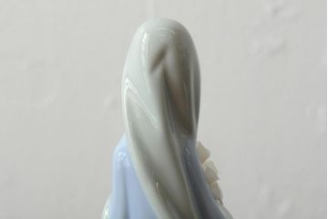 リヤドロ(LLADRO)　希少　ユリを持つ少女　GIRL WITH FLOWERS(オブジェ、置き物)(R-043526)