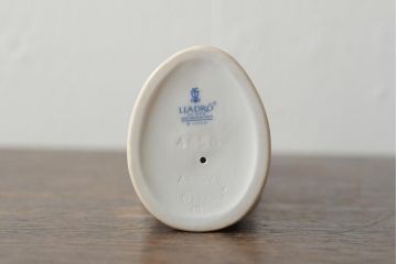 リヤドロ(LLADRO)　希少　ユリを持つ少女　GIRL WITH FLOWERS(オブジェ、置き物)(R-043526)