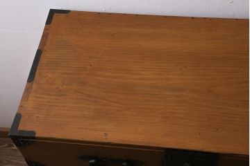 アンティーク家具　時代箪笥リメイク　ヒノキ材　棚付きの和風サイドボード(衣装箪笥)(R-043528)