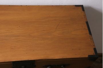 アンティーク家具　時代箪笥リメイク　ヒノキ材　棚付きの和風サイドボード(衣装箪笥)(R-043528)