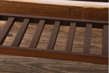 ヴィンテージ家具　北欧ビンテージ　チーク材　モダンなタイル天板のコーヒーテーブル(センターテーブル)(R-043529)