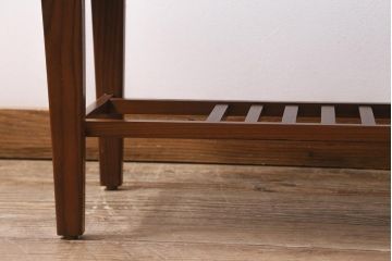 ヴィンテージ家具　北欧ビンテージ　チーク材　モダンなタイル天板のコーヒーテーブル(センターテーブル)(R-043529)