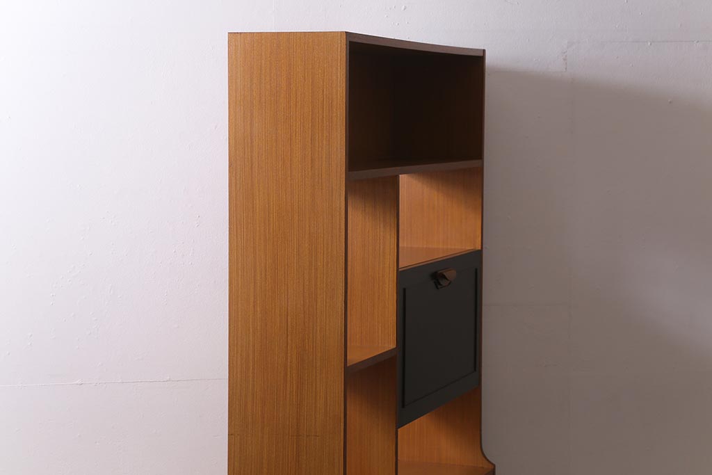 ヴィンテージ家具　STONEHILL　ミッドセンチュリーなルームディバイダー(飾り棚、キャビネット、ビンテージ)(R-043531)