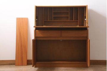 ヴィンテージ家具　北欧ビンテージ　Remploy　ワンルームにもおすすめなライティングビューロー(デスク、在宅ワーク、在宅用簿記机)(R-043536)