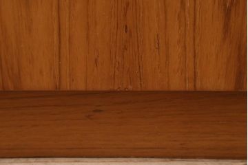 ヴィンテージ家具　北欧ビンテージ　Remploy　ワンルームにもおすすめなライティングビューロー(デスク、在宅ワーク、在宅用簿記机)(R-043536)