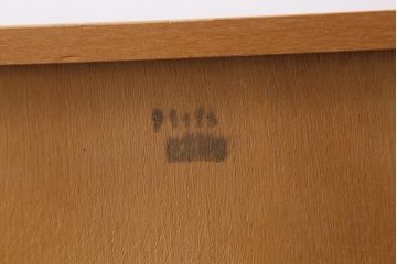 ヴィンテージ家具　北欧ビンテージ　Remploy　ワンルームにもおすすめなライティングビューロー(デスク、在宅ワーク、在宅用簿記机)(R-043536)