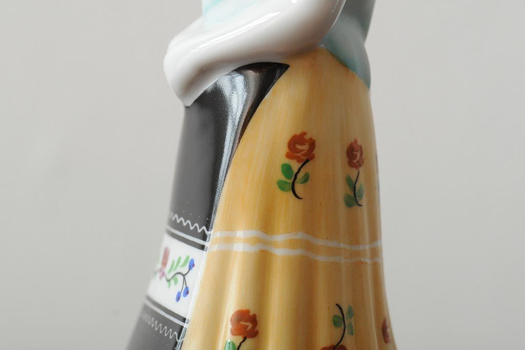 ハンガリー　HOLLOHAZA(ホロハーザ)　少女とカモメの陶器人形2個セット(オブジェ、置き物)(R-043541)