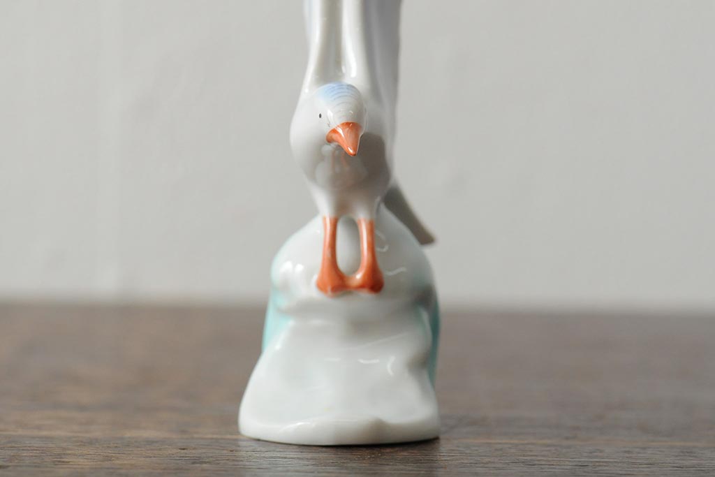 ハンガリー　HOLLOHAZA(ホロハーザ)　少女とカモメの陶器人形2個セット(オブジェ、置き物)(R-043541)