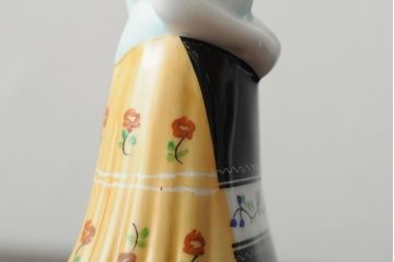 ハンガリー　HOLLOHAZA(ホロハーザ)　少女とカモメの陶器人形2個セット(オブジェ、置き物)(R-043541)