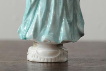 ドイツ　Sitzendorfer Porzellanmanufaktur(?)　花と少女/ウィーン　AUGARTEN(アウガルテン?)　貴婦人(フィギュリン、陶器人形、置き物、2点セット)(R-043542)