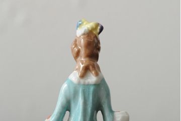 ドイツ　Sitzendorfer Porzellanmanufaktur(?)　花と少女/ウィーン　AUGARTEN(アウガルテン?)　貴婦人(フィギュリン、陶器人形、置き物、2点セット)(R-043542)
