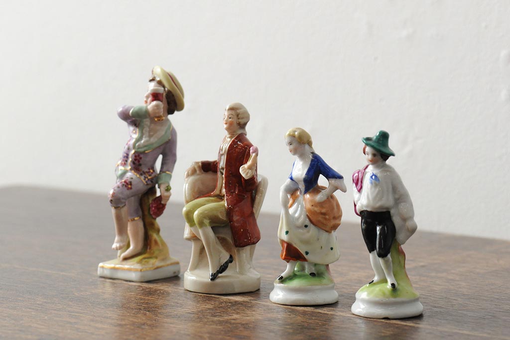 ドイツ?　フィギュリン4個セット　オクトーバーフェスト?　モーツァルト　他2体(陶器置物、オブジェ)(R-043543)