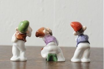 ハンガリー　HEREND(ヘレンド)　小人の置物3個セット(フィギリン、人形、西洋陶磁器)(R-043545)
