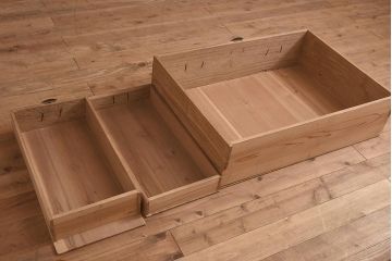 アンティーク家具　和製アンティーク　前面桐材　素朴な木肌が趣を感じさせる和箪笥(衣装箪笥、引き出し、ローボード、桐箪笥、桐たんす)(R-043553)
