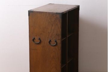 アンティーク家具　ヒノキ材　木の風合いが味わい深いマス目棚(オープンラック、シェルフ)(R-043556)