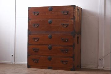 アンティーク家具　和製　大正昭和初期　前面ヒノキ材　味わい深い趣漂う重ね箪笥(和箪笥、衣装箪笥)(R-043558)