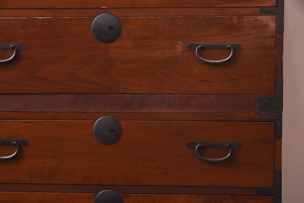 アンティーク家具　和製　大正昭和初期　前面ヒノキ材　味わい深い趣漂う重ね箪笥(和箪笥、衣装箪笥)(R-043558)