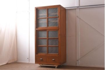 アンティーク家具　和製アンティーク　大正昭和初期　ヒノキ材　ダイヤガラスがレトロ!両面引き戸のガラス戸棚(収納棚、キャビネット)(R-043560)