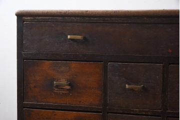 アンティーク家具　昭和初期　年月を重ねた味わいが魅力のチェスト(引き出し)(R-043563)
