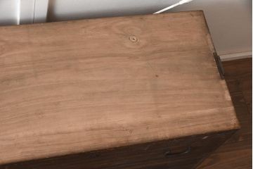 アンティーク家具　昭和初期　総桐材　味わい深い風合いシンプルな重ね箪笥(衣裳箪笥、引き出し、時代箪笥)(R-043564)