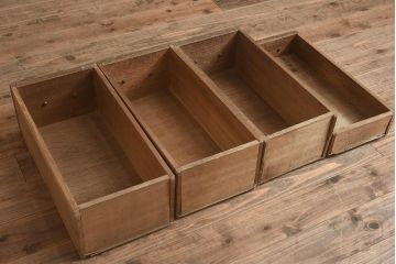 レトロ家具　昭和レトロ　昭和中期　珍しいデザインが目を惹く古い商店の陳列棚(ショーケース、ガラスケース、キャビネット)(R-043567)