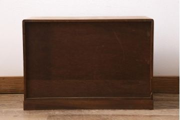 ビンテージ家具　栓材製　引き出し付き　モールガラス　小さいレトロなガラス戸棚(収納棚)(R-043568)